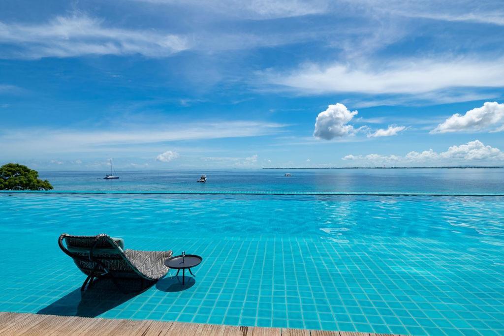The Reef Island Resort Mactan, Cebu Île de Mactan Extérieur photo